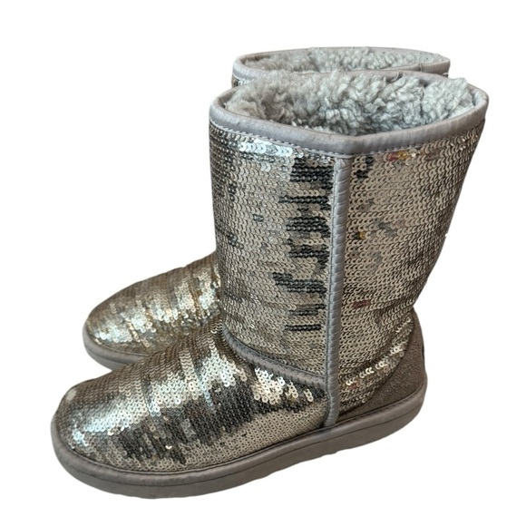 UGG Gold Sequin Short Woman Size 7 Boots - Picture 5 of 11